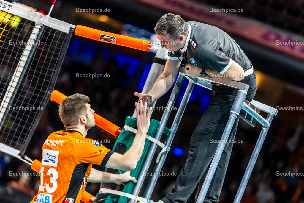 2024-00111579-Bundesliga-BR-Volleys-Haching-München |  16.11.2024; Berlin Foto: Gerold Rebsch - www.beachpics.de