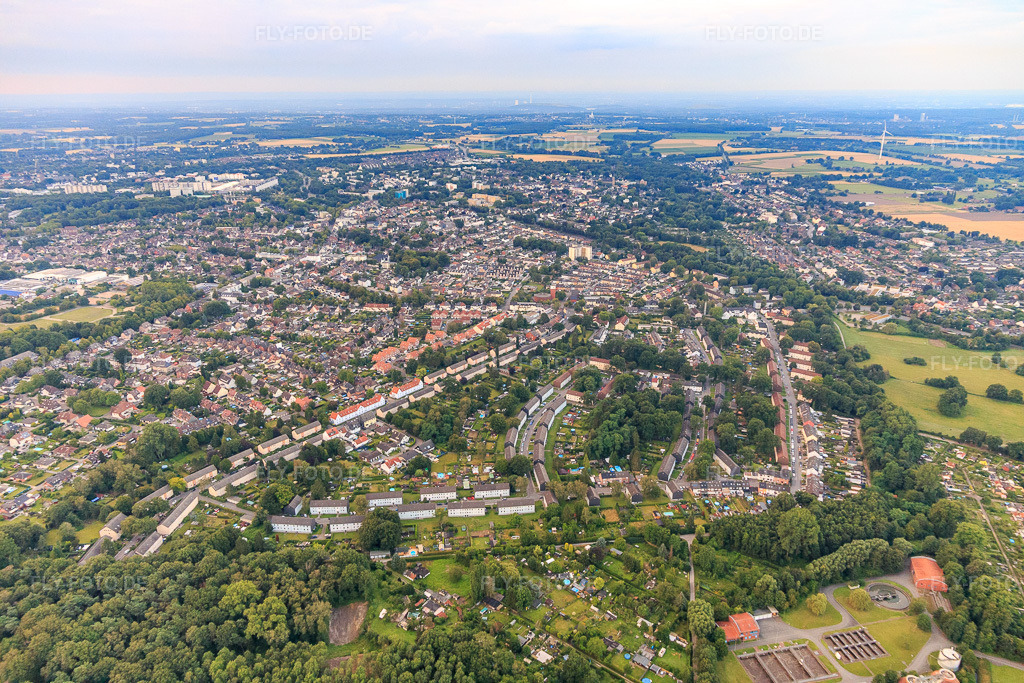 Luftbild: Stadtansicht aus Norden im Ortsteil Brassert in Marl im Bundesland Nordrhein-Westfalen in Deutschland. Foto: IMG_008314.jpg vom 19.07.2020 durch Werner Riehm/FLY-FOTO.de