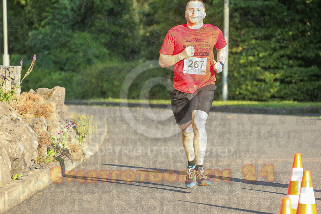 250801_1931_EX1_8118 | Sportfotografie im Rhein-Sieg Kreis, Köln, Bonn, NRW, Rheinland Pfalz, Hessen, etc. Unser Tätigkeitsfeld umfasst den Laufsport vom Volkslauf über den Marathon, Duathlon, Triathon bis zum Ultralauf wie Kölnpfad Ultra oder Schindertrail.