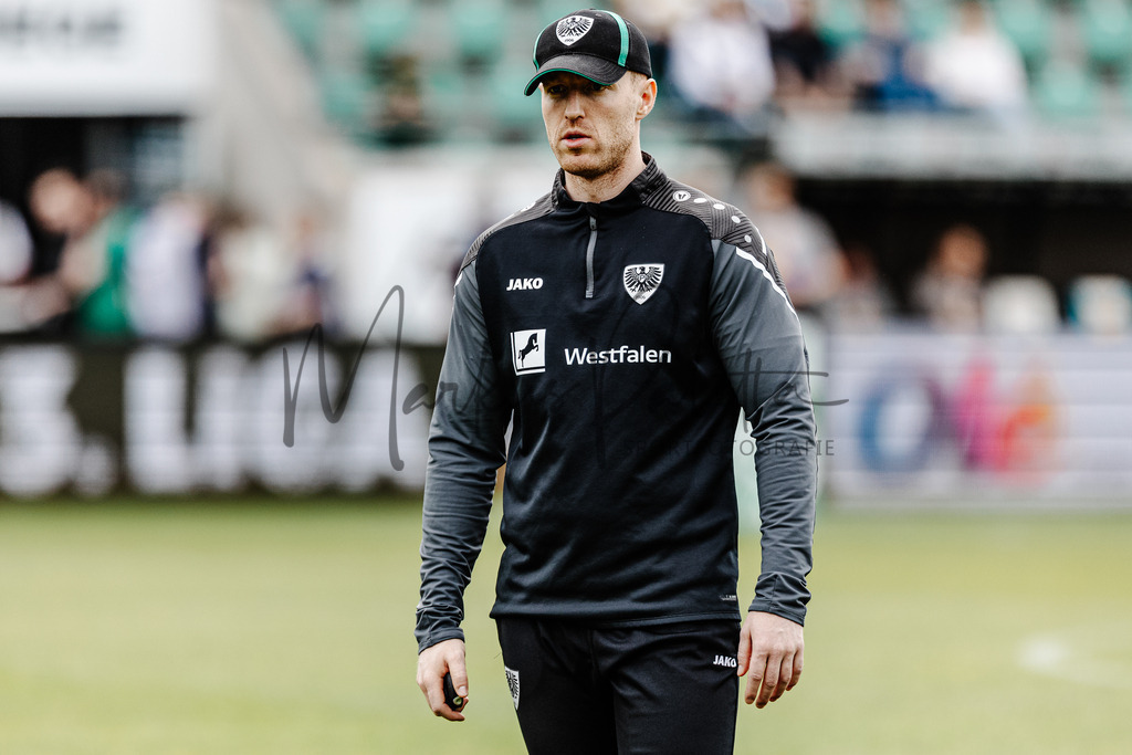 3. Liga, Saison 2023/24, 32. Spieltag: SC Preußen Münster - Jahn Regensburg | Münster, 06.04.2024: 3. Liga, 32. Spieltag, SC Preußen Münster gegen Jahn Regensburg im LVM-Preußenstadion in Münster. Foto: sportfotografie.ms | Markus Paletta - Realisiert mit Pictrs.com