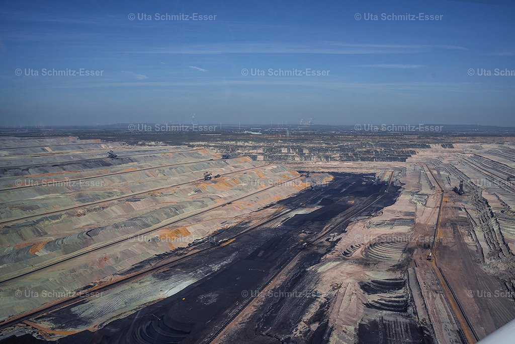Luftbild-Tagebau-Hambach | CEUS Design - Realisiert mit Pictrs.com