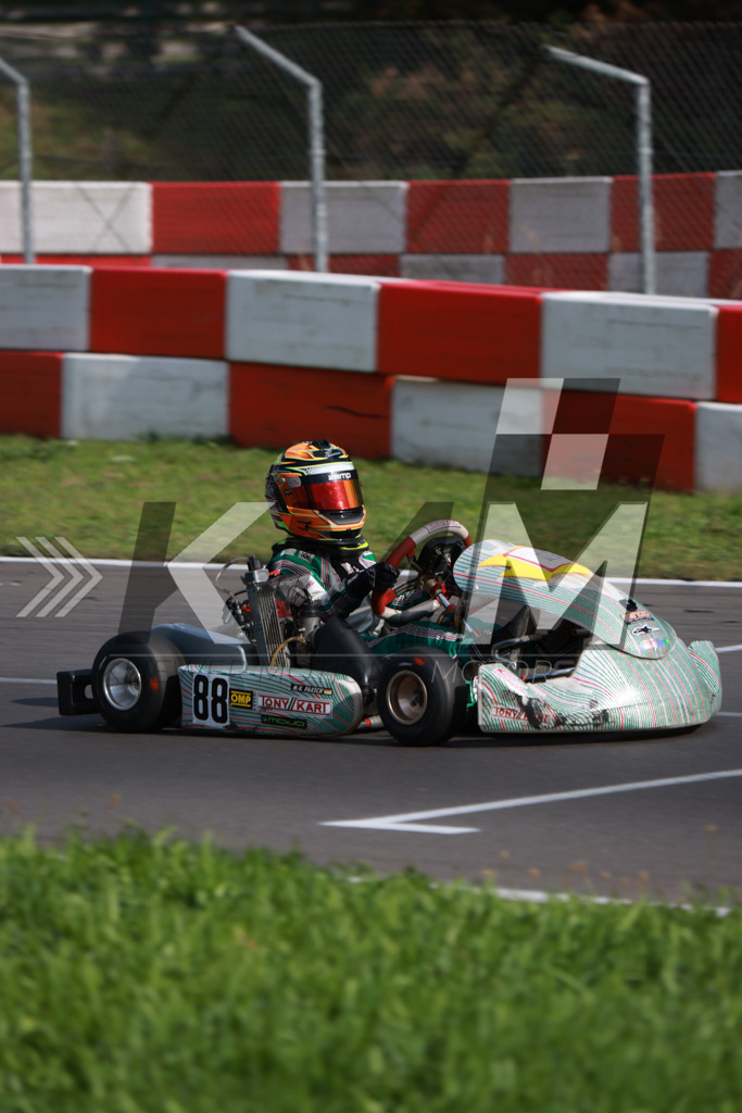 0DKP0672 | Kliewer Motion & Motorsport - Realisiert mit Pictrs.com
