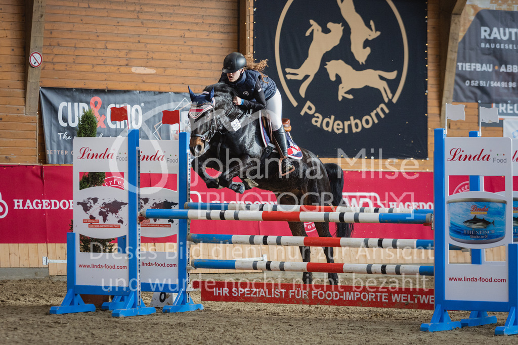 221127_Winterfestival_L-Spr_HPTTY-273 | Deine schönsten Turniermomente als professionelle Fotos! Entdecke hochwertige Pferdesport-Fotografie im Online-Shop. Jetzt Fotos finden & bestellen!