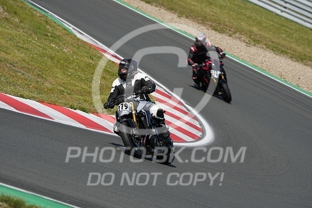 2025_05_12_PBK_14890 | Sportfotografie; SlowMotion; Video; Rennstrecke; Hafeneger; Speer; Racing; RSE; BMW; CBO; Trackday; Motorsportarena; Hockenheimring; Brno; Most; Barcelona; Valencia