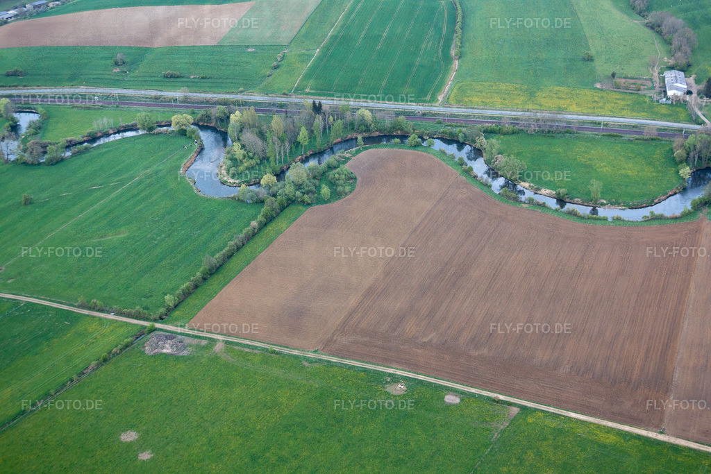 Ortsansicht | Luftbild: Ortsansicht in Villy im Bundesland Ardennes in Frankreich. Foto: IMG_39783.jpg vom 16.04.2011 durch Werner Riehm/FLY-FOTO.de - Realisiert mit Pictrs.com