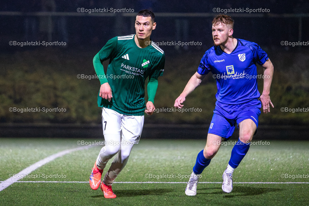 Kreispokal DU/MH/DIN, Achtelfinale, TuS Mündelheim - VfB Speldorf, Duisburg, Germany | 16.01.2026, Fussball, Kreispokal DU/MH/DIN, TuS Mündelheim - VfB Speldorf: Doppeltorschütze Yassin Merzagua (VfB Speldorf #7) und Kenneth Geiss (TuS Mündelheim #10) - Realisiert mit Pictrs.com