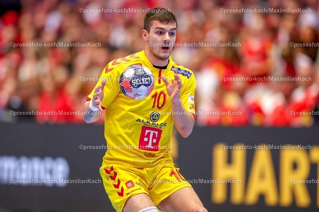 EHF16012602107 | 16.01.2026, Handball, Men's EHF EURO 2026, Dänemark - Nordmazedonien, Jyske Bank Boxen in Herning, Dänemark, Preliminary Round:  Marko Mitev (North Macedonia #10) 