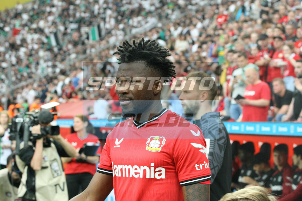 Bayer 04 Leverkusen - Borussia Mönchengladbach | Jeremie Frimpong - © Sportfoto-Sale (MK) - Realisiert mit Pictrs.com