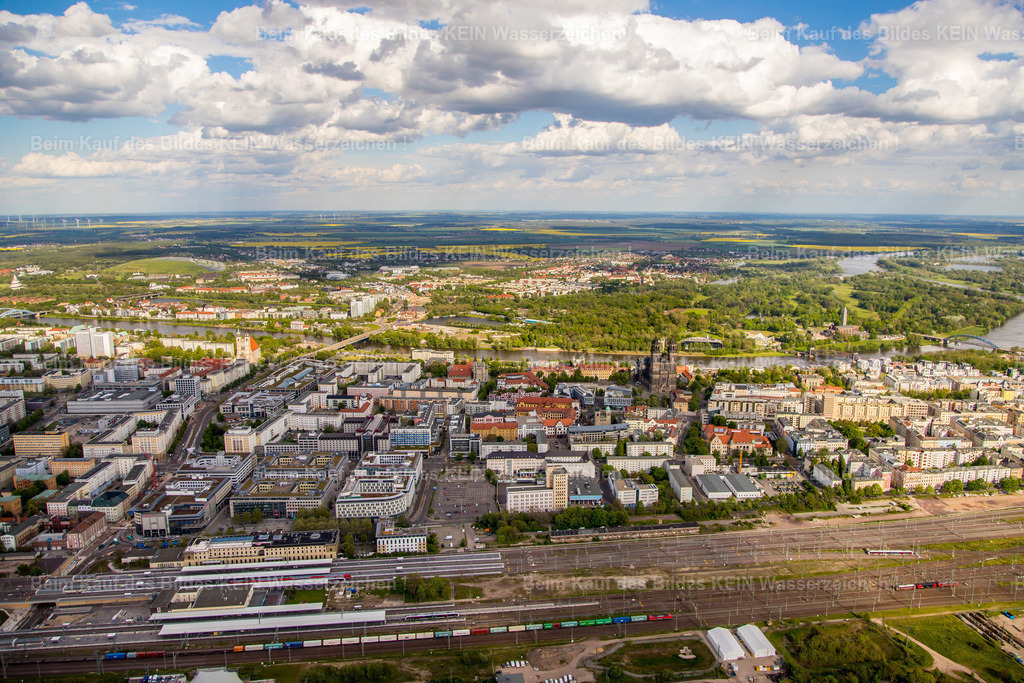 Magdeburg Gyrokopter 2021-1325 | Bahnhof Innenstadt Dom und Elbe - Realisiert mit Pictrs.com
