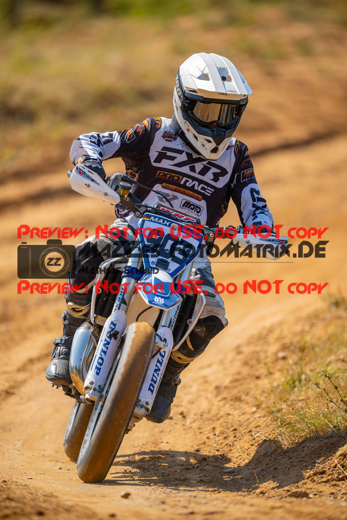 MaZZes-Fotomatrix-20260815-605115 | ROOKIES