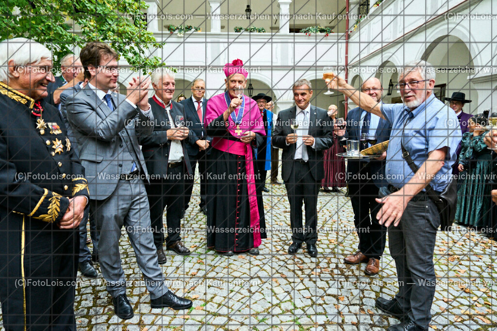 ALP3515_Jeanne de Ferrette_Empfang im Schloss Scheibbs | (C)FotoLois.com, Alois Spandl, 700stes Hochzeitsjubiläum - Albrecht II. mit Johanna von Pfirt in Thann (FR) im März 2024. Empfang des Organistionskommitees aus der Region Ferrette (Pfirt)/Thann aus dem Elsass mit Empfang durch die Stadtgemeinde und Bezirkshauptmannschaft Scheibbs im Schloss Scheibbs und anschließender Kranzniederlegung in der Kartausenkirche über der Krypta des Gründerehepaares durch Mitglieder des Templer Ordens im Beisein von Mitgliedern der Goldhaubengruppen, Fr 22. September 2023.