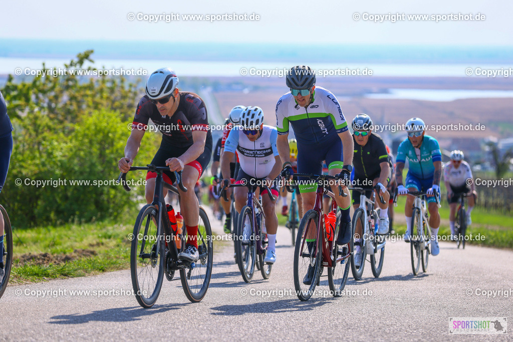 TRA_0906 | Neusiedlersee Radmarathon 2026@sportshot_your_pictrs #yourpictures#roadtowm2029 #nrm #neusiedlerseeradmarathon #neusiedlersee #neusiedlerseetourismus #burgenland #mörbisch #nrm26 #burgenlandtourismus #voglundco #poweredbyburgenlandtourismus #radsport #rad #marathon #ucigranfondo #visitburgenland #ucigranfondoworldseries