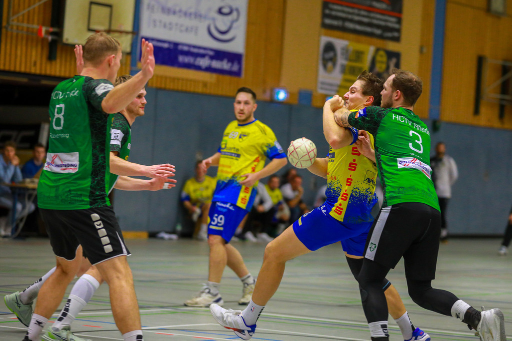 SVN_HcTvRhede_131225_110 | Bildergalerie von Sport-Ereignissen aber auch von weiteren spannenden Dingen - nicht nur vom Niederrhein. In Anlehnung an den bekannten Spruch von Hanns Dieter Hüsch heißt das Motto: "Niederrhein ist überall".  - Realisiert mit Pictrs.com