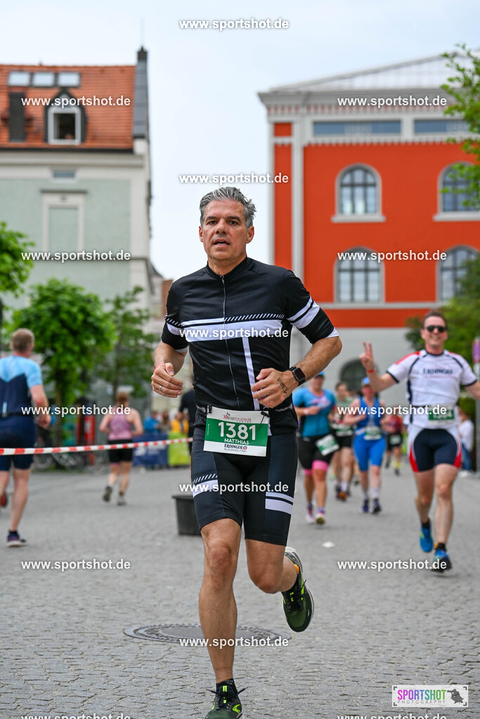 SZI_4942 | Stadttriathlon Erding 2025. #yourpictrs #sportshot_your_pictrs @Sportshotphotography #stadttriathlonerding Copyright: www.sportshot.de