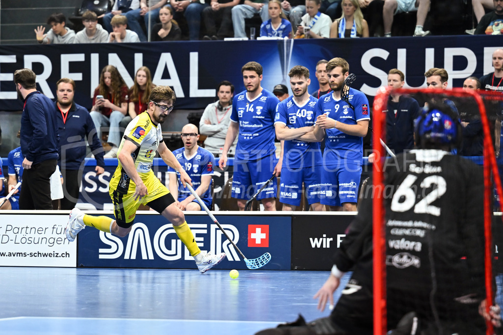 Zug United - HC Rychenberg - 25. April 2026 | Tim Aeschimann (#81 HC Rychenberg Winterthur) am L-UPL Superfinal-Spiel zwischen Zug United und HC Rychenberg am 25. April 2026 in der BCF Arena, Fribourg, Schweiz.Bild: Sportfotografie Markus Aeschimann | www.markus-aeschimann.ch - Realisiert mit Pictrs.com