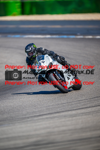 MaZZes_FotoMatrix_240520_6007705_7638 | GELB