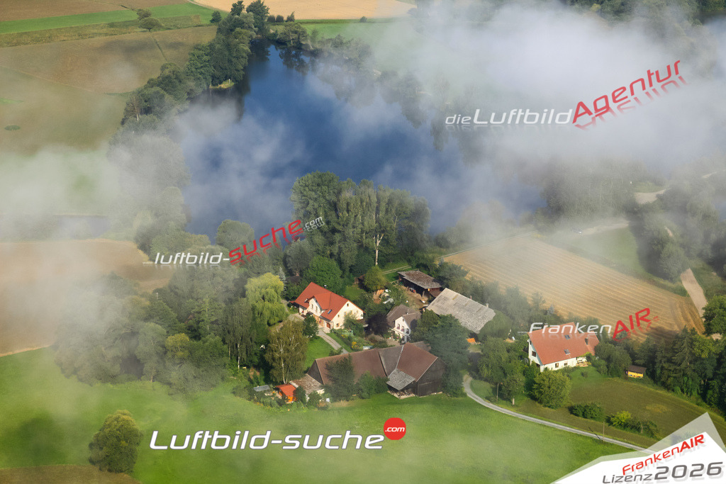 Die Luftaufnahme Main-zusammenfluss - Kulmbach wurde vom UL-Flugzeug (keine Drohne) aus fotografiert.Hohe Druck- Auflösung-die Geschenkidee!