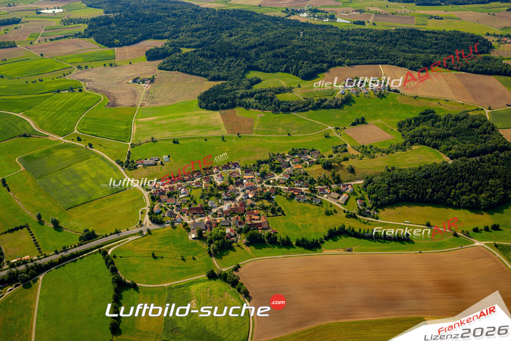 Das Luftbild zeigt : Leukershausen Kreßberg - Die Luftaufnahme wurde 2024 vom UL-Flugzeug aus erstellt ( keine Drohne ) - Hochauflösende Luftaufnahme - Für grossformatige Ausdrucke geeignet. Die Geschenkidee !Mit Lizenz und Bildrechte bestellbar