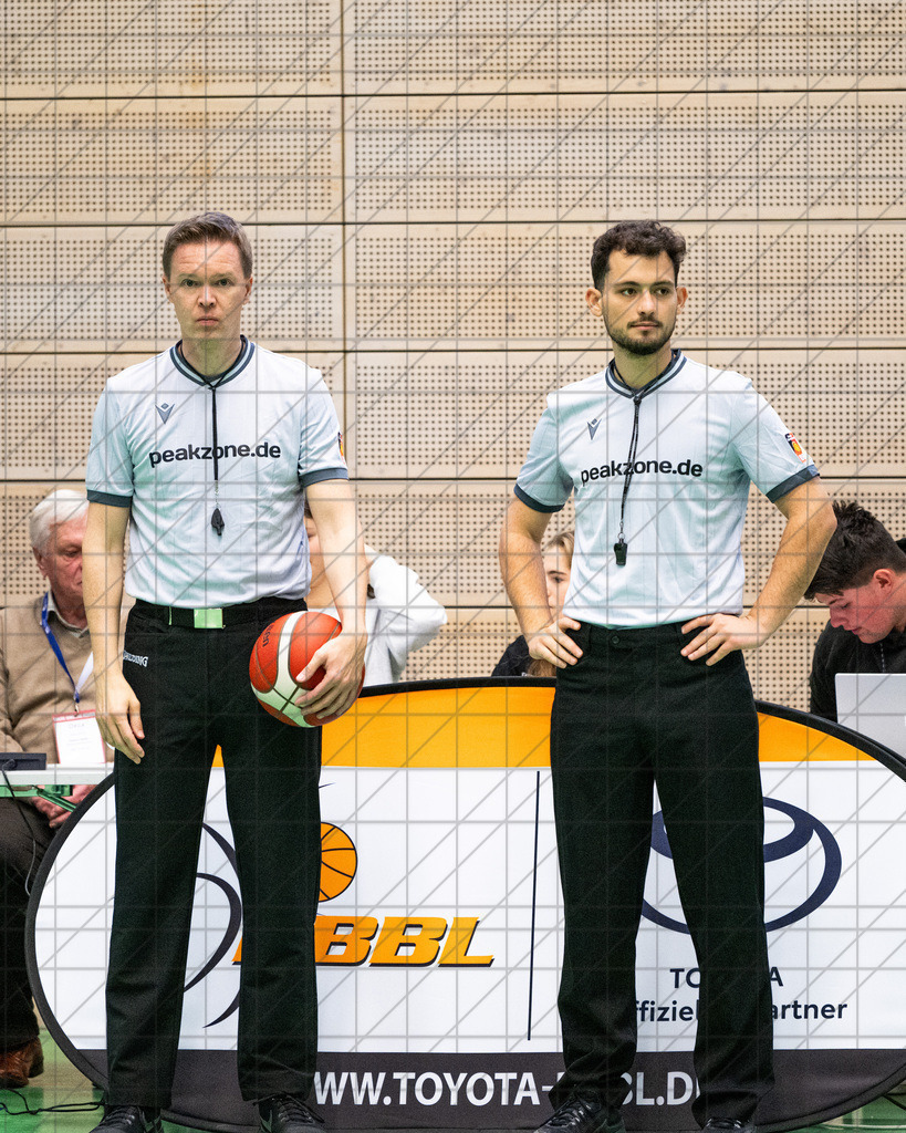 2. DBBL Nord 24/25 | 20.10.2024 | BBC OS vs. Eimsbütteler TV | 2. DBBL Nord 24/25 | 20.10.2024 | BBC OS vs. Eimsbütteler TV - - - - - CREDIT, www.bullenfotos.de, Martin König, Hörner Weg 40, D-49078 Osnabrück, +4917663732967, Nutzung und Weitergabe nur zu den vereinbarten Zwecken. Presseanfragen an Urheber. Alle Rechte beim Urheber. - - - - - - Realisiert mit Pictrs.com