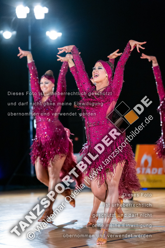 20250503-10782-2 | Hier finden Sie Tanz Bilder vom Latein und Standard Formationen tanzen. Sportbilder vom Tanzsport. Schöne Fotos und von Weltmeisterschaft, Europameisterschaft, Bundesliga, Regionalliga, Oberliga und Landesliga sowie von GOC Stuttgart, DanceComp, WM Bremen