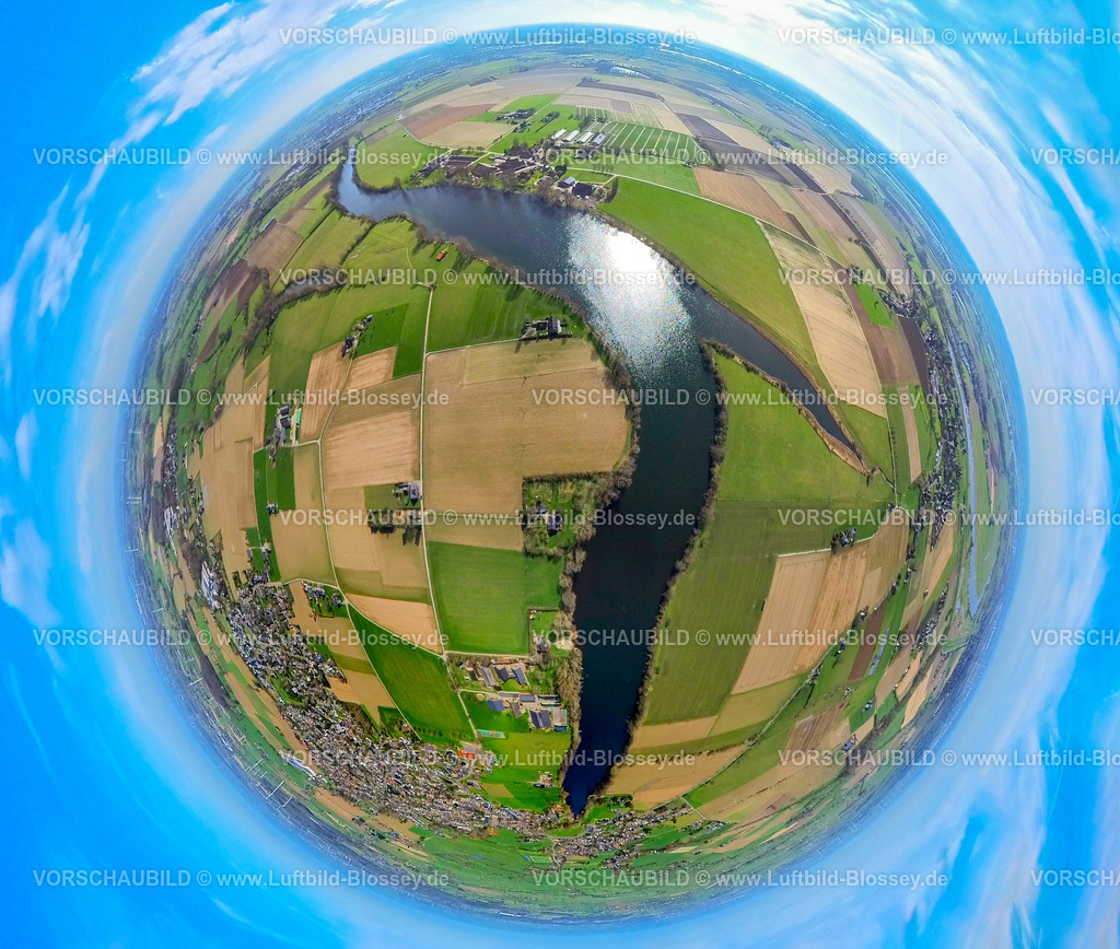 Rees240390117Millingen_MillingerMeer | Luftbild, Bienener Altrhein, Millinger und Hurler Meer Landschaftsschutzgebiet, Wohngebiet Ortsansicht Ortsteil Andorp, umgeben von Wiesen und Feldern, Erdkugel, Fisheye Aufnahme, Fischaugen Aufnahme, 360 Grad Aufnahme, tiny world, little planet, fisheye Bild, Millingen, Rees, Nordrhein-Westfalen, Deutschland