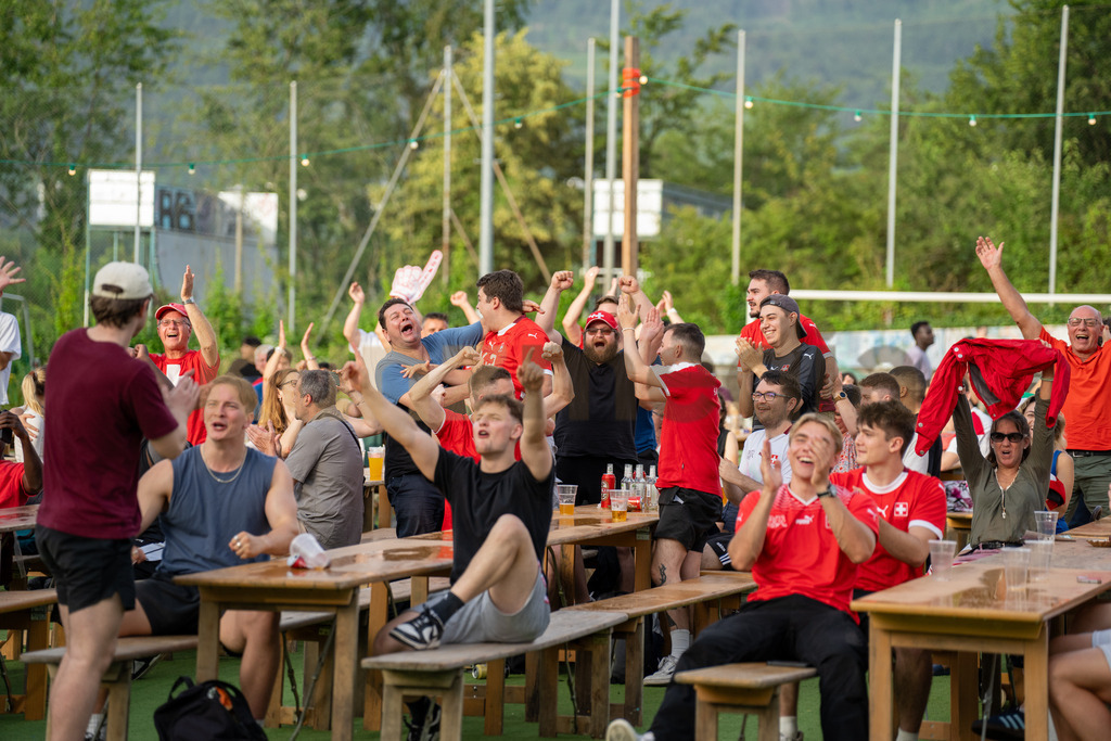 186_Public Viewing Reinach - Achtelfinale Schweiz -Italien EM 2024_kunzmedia.ch | OnlineShop für Bilder kunzmedia.ch