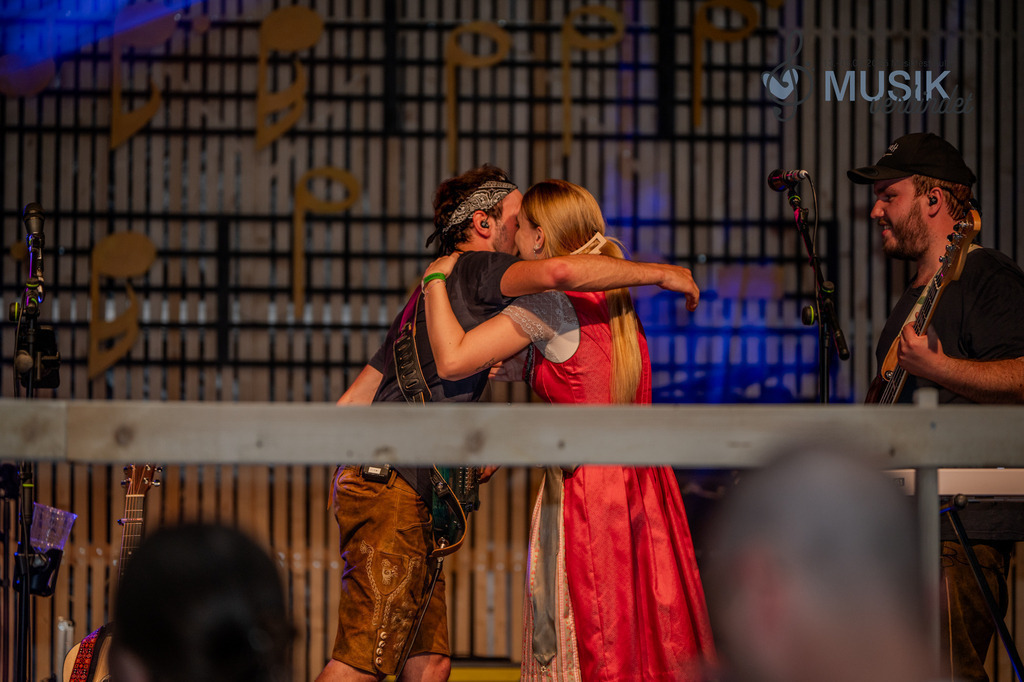 DSC_3290 | "Fussifoto.com – Ihr Ansprechpartner für hochwertige Fotografie! Entdecken Sie kreative Bilder und professionelle Dienstleistungen. Kontaktieren Sie uns für Ihre Projekte!"