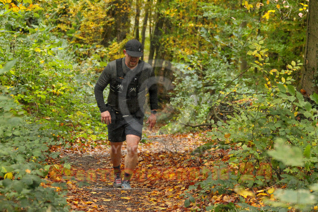 251026_1408_EV4_7081 | Sportfotografie im Rhein-Sieg Kreis, Köln, Bonn, NRW, Rheinland Pfalz, Hessen, etc. Unser Tätigkeitsfeld umfasst den Laufsport vom Volkslauf über den Marathon, Duathlon, Triathon bis zum Ultralauf wie Kölnpfad Ultra oder Schindertrail.