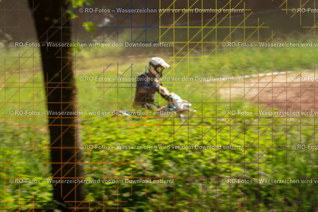 Wolfshausen 3 Lauf -1169 | Sportfotografie von RO-Fotos: Motorsport, Motocross, Enduro, Laufveranstaltungen und Triathlon. Professionelle Fotos von Sportlern und Events. - Realisiert mit Pictrs.com
