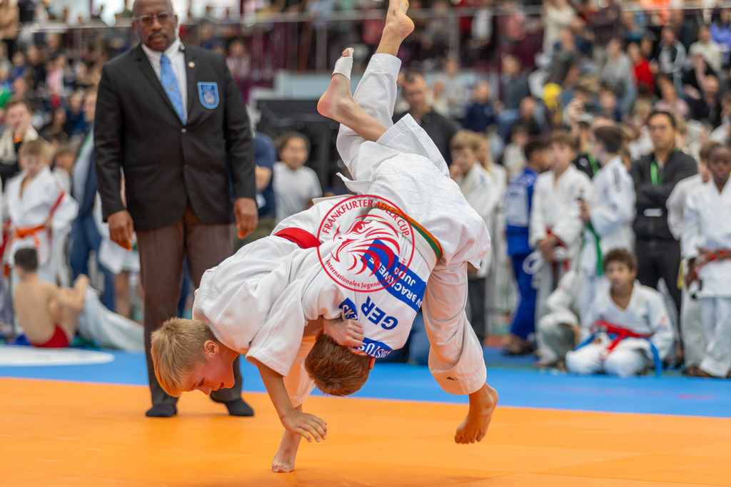Internationaler Adler Cup 2024 | Foto vom Internationalen Adler Cup Judo Turnier im Sport- und Freizeitzentrum Kalbach im Oktober 2024 - Realisiert mit Pictrs.com
