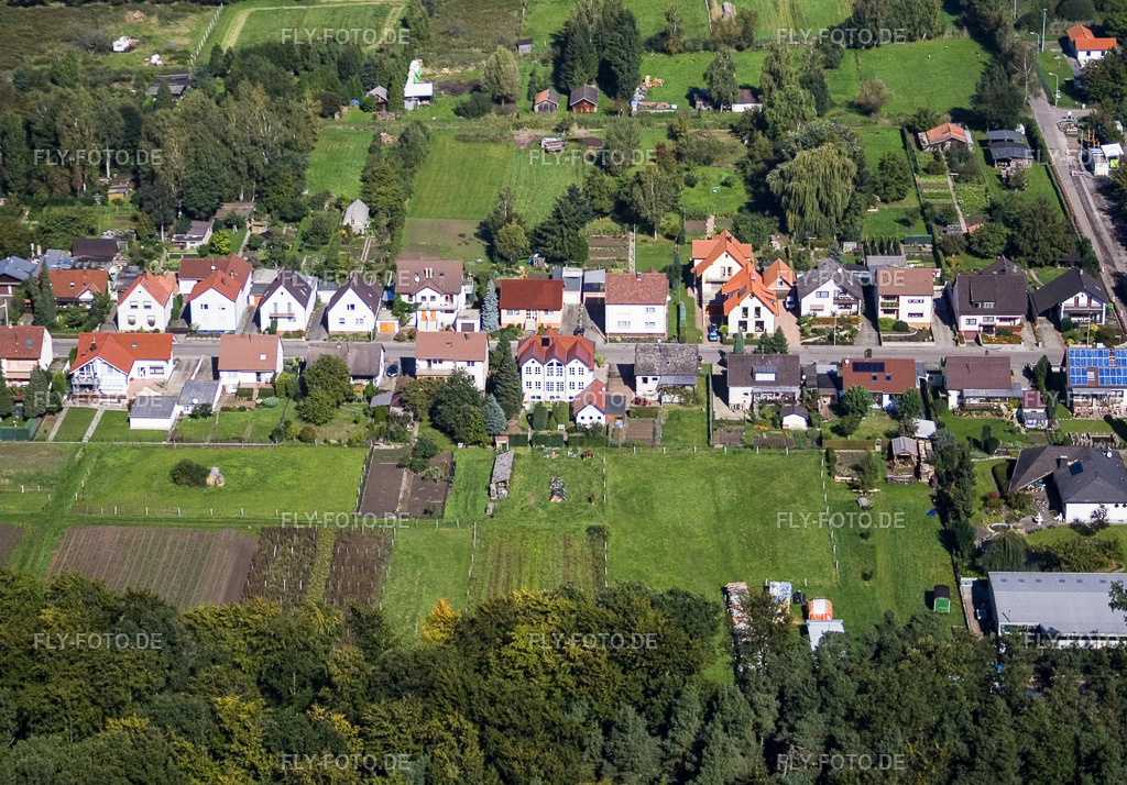 In den Boschgärten | Luftbild: In den Boschgärten im Ortsteil Schaidt in Wörth im Bundesland Rheinland-Pfalz in Deutschland. Foto: IMG_4360.jpg vom 08.10.2006 durch Werner Riehm/FLY-FOTO.de - Realisiert mit Pictrs.com