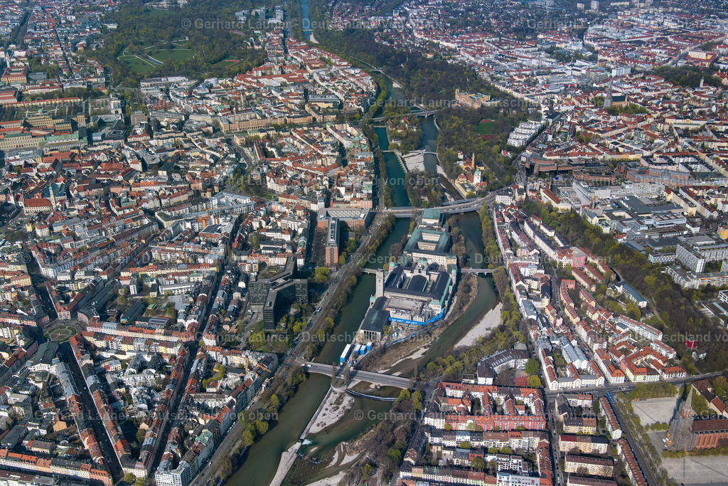 4022805 | Isarverlauf und Deutsches Museum, München im Bundesland Bayern