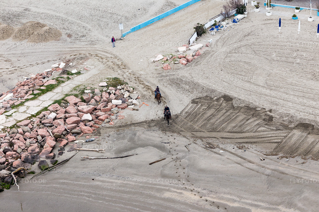 Luftbild: Ortsansicht in Lido delle Nazioni im Bundesland Emilia-Romagna in Italien. Foto: IMG_105934.jpg vom 11.04.2018 durch Werner Riehm/FLY-FOTO.de