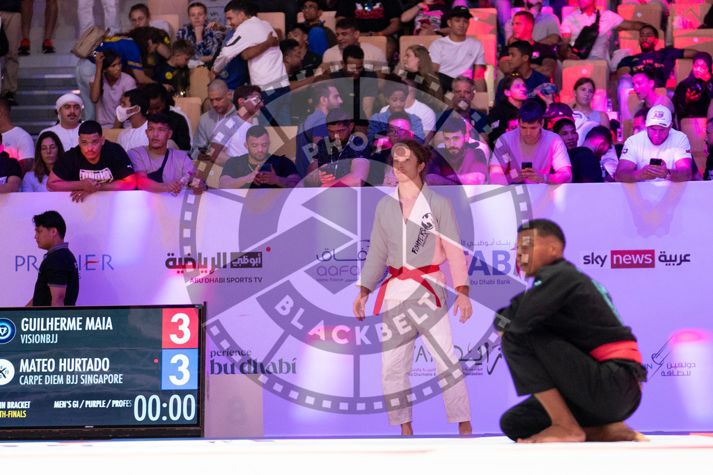 20231109PBB5596 | Fighters compete during the AJP World Professional Championship in the Mubadala Arena in Abu Dhabi, Arab United Emirates, on November 9, 2023.