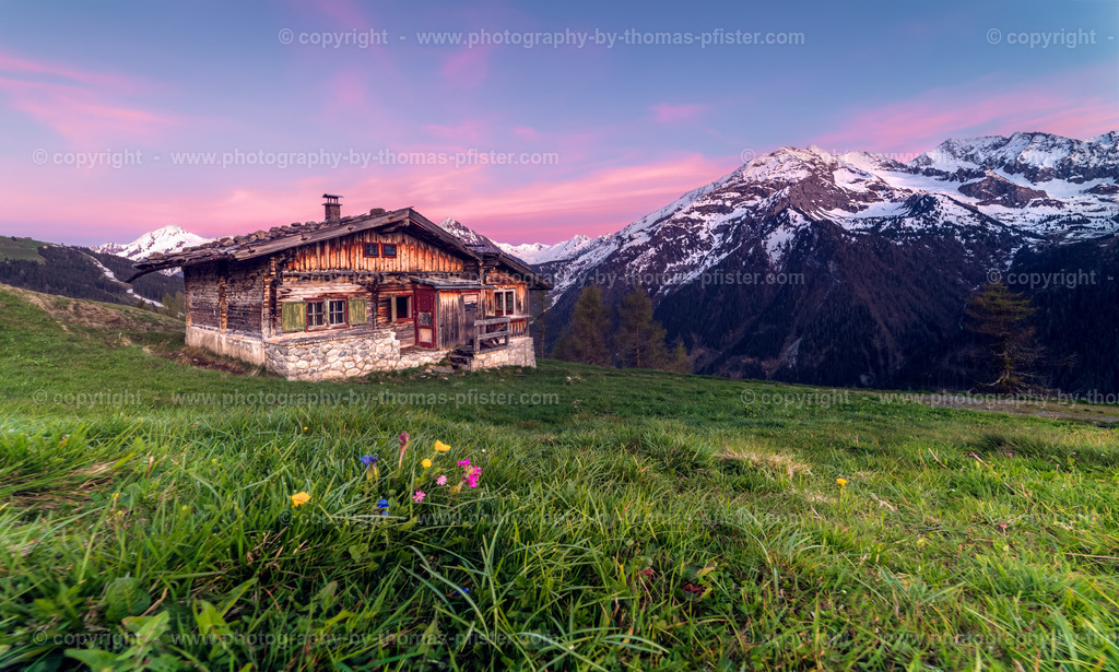 Schrofenalm Sonnenuntergang Frühling copyright  Thomas Pfister-1 | PHOTOGRAPHY BY THOMAS PFISTER
