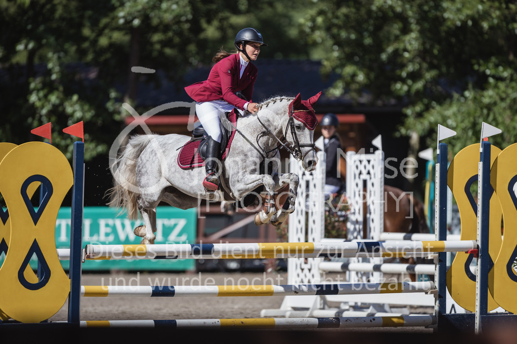 230610_Mühlen_A-Spr1-602 | Deine schönsten Turniermomente als professionelle Fotos! Entdecke hochwertige Pferdesport-Fotografie im Online-Shop. Jetzt Fotos finden & bestellen!