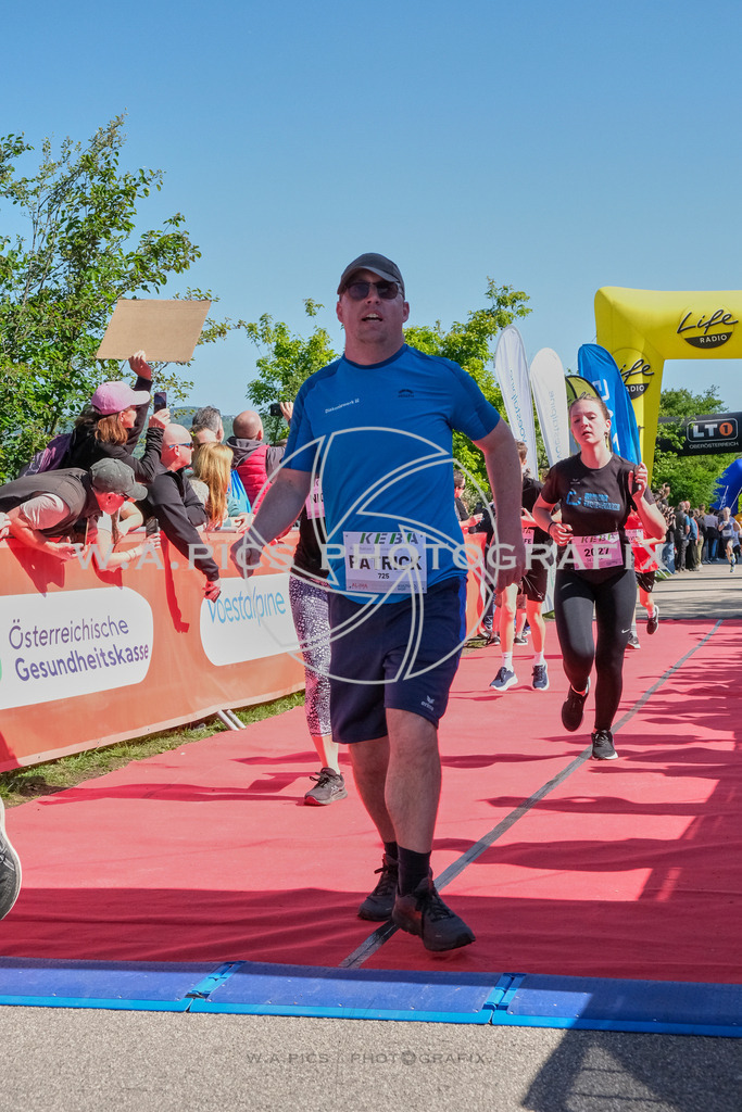 ..... | LINZ,AUSTRIA,27.April 24, Int. 3 Brückenlauf Linz  , Image shows: Photo: WAPICS / Michael ring