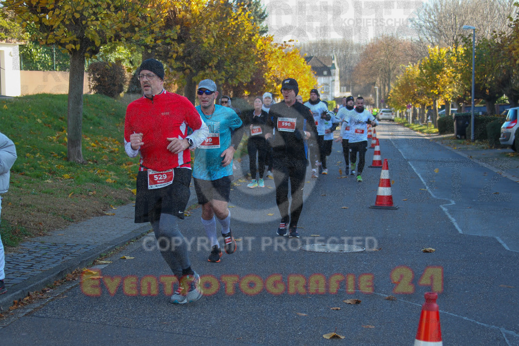 241201_1234_EV4_2952 | Sportfotografie im Rhein-Sieg Kreis, Köln, Bonn, NRW, Rheinland Pfalz, Hessen, etc. Unser Tätigkeitsfeld umfasst den Laufsport vom Volkslauf über den Marathon, Duathlon, Triathon bis zum Ultralauf wie Kölnpfad Ultra oder Schindertrail.