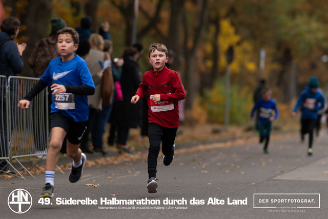 Süderelbe Halbmarathon 2025 I 09.11.2025 I Fotograf_DerSportfotograf.I 00184 | Der Sportfotograf. - Realisiert mit Pictrs.com