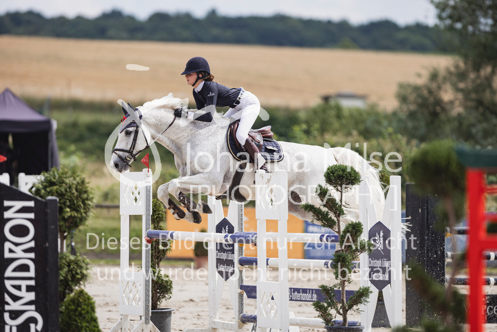 250629_PfSpTa_2Ph-M1-763 | Deine schönsten Turniermomente als professionelle Fotos! Entdecke hochwertige Pferdesport-Fotografie im Online-Shop. Jetzt Fotos finden & bestellen!