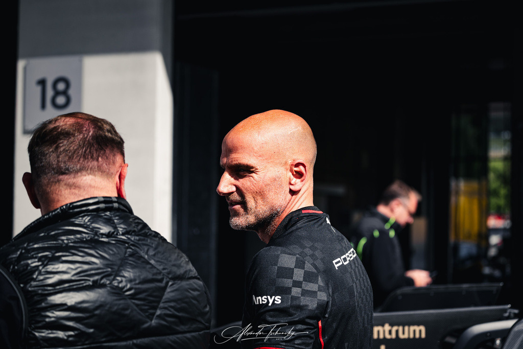 Red Bull Ring 2025 | Entdecken Sie die faszinierende Welt von Alexander Tschuncky Arts: Kreative Fotografie, atemberaubende Automobilkunst und hochwertiger Bilderdruck. Lassen Sie sich inspirieren! - Realisiert mit Pictrs.com