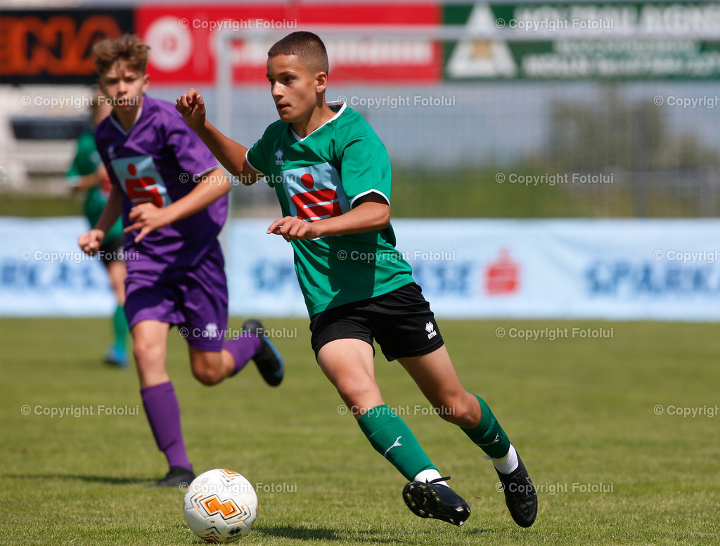 A_LUI_010622_16 | SPORT,FUSSBALL,SPARKASSE SCHUELERLIGA LANDESFINALE 2022 PETTENBACH 01.06.2022 IM BILD: (LINZ VIOLETT) UND (RIED GRUEN) FOTO.FOTOLUI