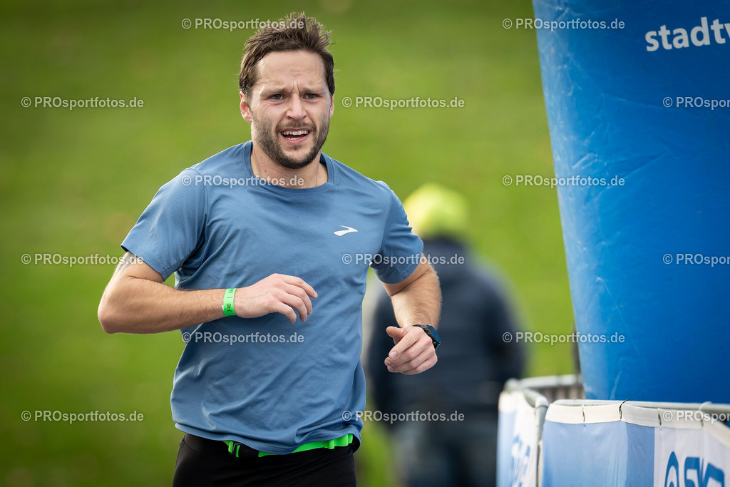Bonner Nikolauslauf in Bonn, 08.12.2024 | Impressionen vom Bonner Nikolauslauf am 08.12.2024 in Bonn (Freizeitpark Rheinaue). Foto: BEAUTIFUL SPORTS/Axel Kohring
