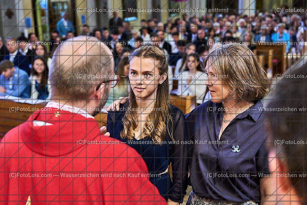ALP0823_PfarrFirmung Wieselburg_Firmvorgang | (C)FotoLois.com, Alois Spandl, Firmung in der Pfarrkirche Wieselburg mit Generalvikar Dr. Christoph Weiss, Dechant Pfarrer Daniel Kostrzycki und Monignore Franz Dammerer, Sa 15. Juni 2024.