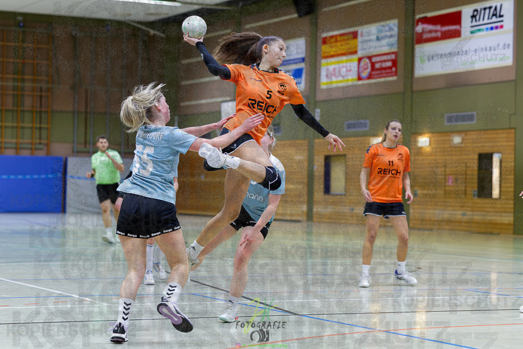 Bezirksliga weibl. A-Jugend; HSG Eibelshausen/Ewersbach - VfB Driedorf | Bezirksliga weibl. A-Jugend; HSG Eibelshausen/Ewersbach - VfB Driedorf am 30.10.2025 in Eibelshausen (Holderberghalle)Photo © 2025 - Jörg Heinrich - Realisiert mit Pictrs.com