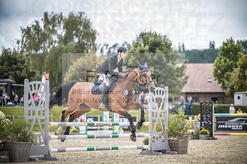 DOS_0647 | Entdecke hochwertige Reitturnierfotos von Foto Oger. Professionell, emotional und authentisch – jetzt Lieblingsmomente im Shop bestellen.Deutschlandweite Turnierfotografie. - Realisiert mit Pictrs.com