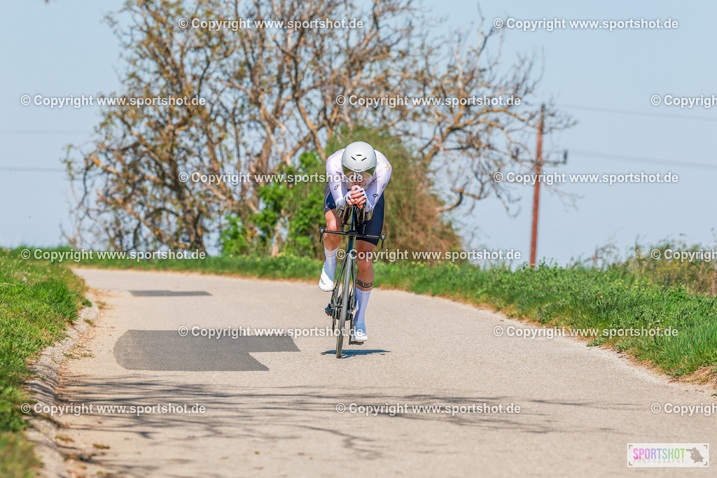 316_AR7_4057 | Neusiedlersee Radmarathon 2026@sportshot_your_pictrs #yourpictures#roadtowm2029 #nrm #neusiedlerseeradmarathon #neusiedlersee #neusiedlerseetourismus #burgenland #mörbisch #nrm26 #burgenlandtourismus #voglundco #poweredbyburgenlandtourismus #radsport #rad #marathon #ucigranfondo #visitburgenland #ucigranfondoworldseries