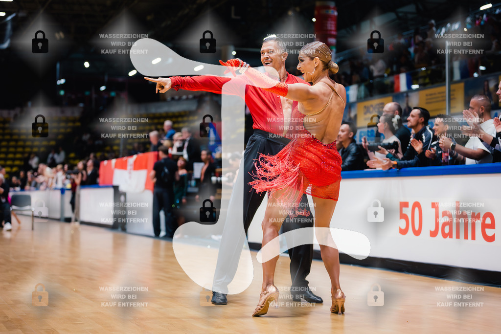 Hessen Tanzt WDSF Open Senior I Latin 10th (245) Nikola Vukotic _ Ivana Milojevic (Serbia)-2025-05-17-2303 | Webshop for digital downloads and prints of dance sport, event & show photographer Julian Link - Realisiert mit Pictrs.com