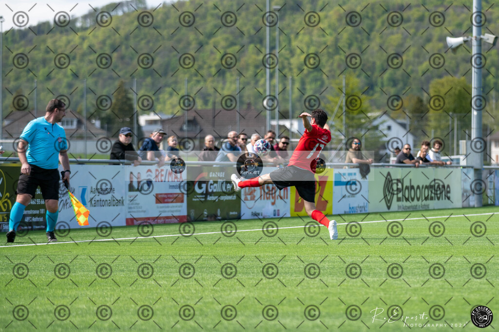 20240427_FC-Rothrist 30 vs Red-Star_053 | Sport und Naturfotografie von Roberto Esposito zeigt echte Momente Bewegung und die Schönheit der Natur. Ausdrucksstarke Bilder schaffen Emotionen.