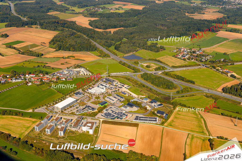 Luftaufnahme der Stadt Ursensollen - Die Luftaufnahme wurde 2025 vom UL-Flugzeug heraus erstellt ( keine Drohne ) - Hochauflösende Luftaufnahme - für professionelle Ausdrucke geeignet. Die Geschenkidee !Mit Lizenz und Bildrechte bestellbar